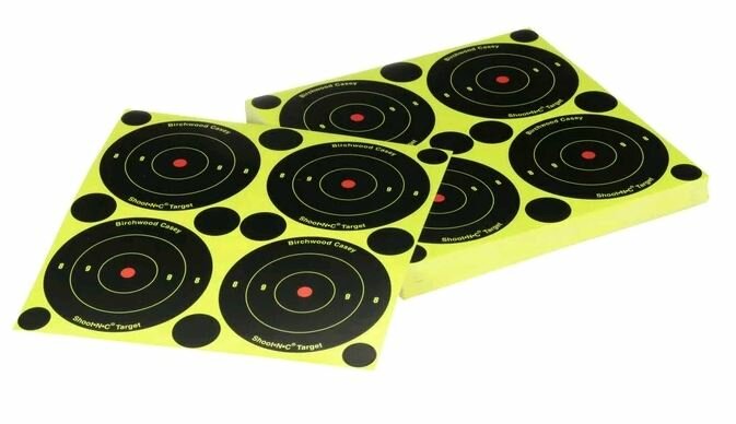Birchwood Casey 3" 7,6cm&nbsp;Shoot-N-C-reactieve schietdoelen groot verpakking.  240 doelen, 600 reparatie stickers 