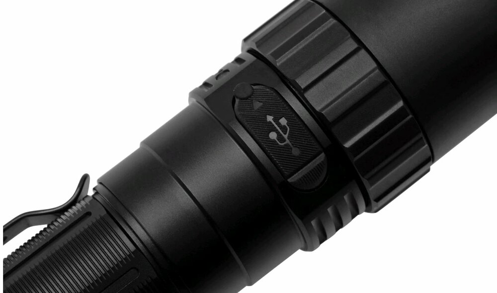 Fenix PD40R V3.0 Tactische Zaklamp