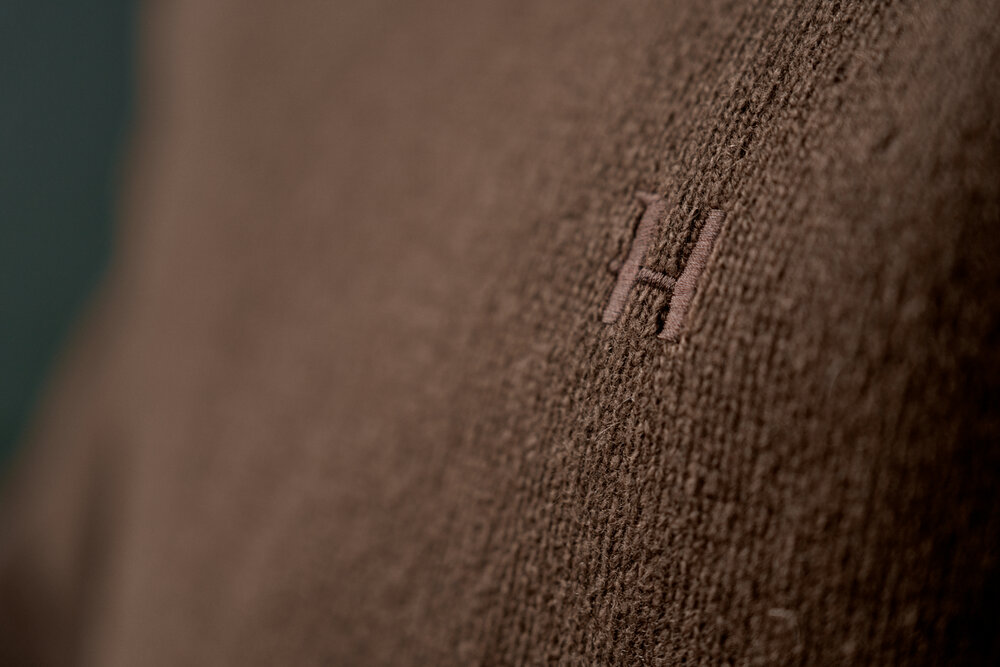 106091016 H&auml;rkila Vincent Merino V-Neck Trui Demitasse bruin