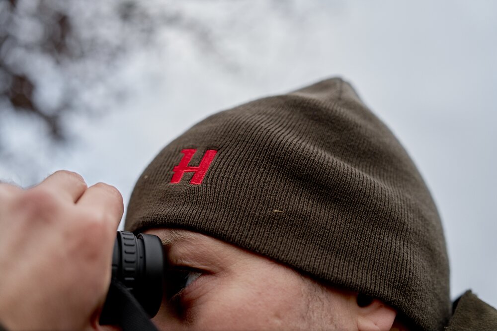 Harkila aspire reversible beanie shadow brown/red