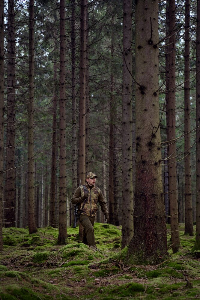 1201150 Harkila Deerstalker camo reversible packable waistcoat Willow green/AXIS MSP&reg;Forest