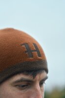 Harkila reversible beanie Shadow brown/rustique clay