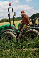 101480091 Harkila scandinavian trousers dark olive willow green