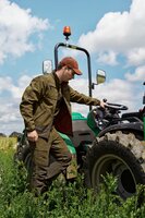 102500088 harkila kamko dark olive / arab spice