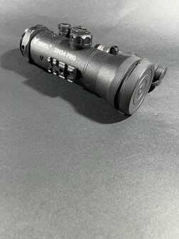 inruil Dipol DN34PRO B&amp;W GEN 2+ zwart/wit voorzet nachtkijker met laserlamp