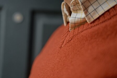 H&auml;rkila Vincent Merino V-Neck Trui bombay brown