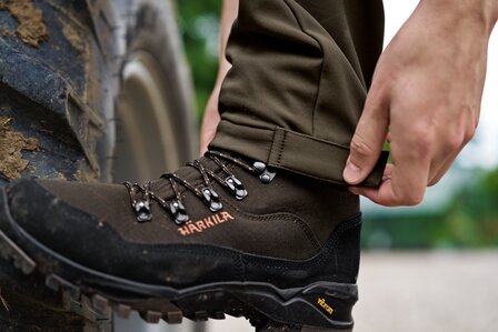 101480091 Harkila scandinavian trousers dark olive willow green