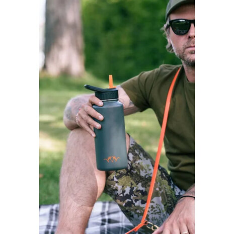 Blaser Drinking Bottle 950 ml – Duurzame RVS Drinkfles met Rietje en Blaser Design