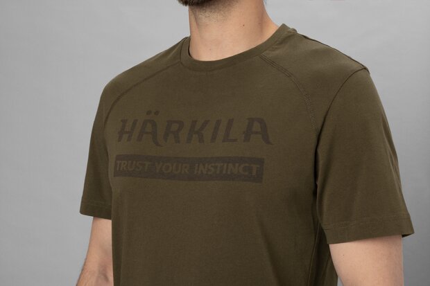 105040 Harkila loge s/s/ T-shirt willow green