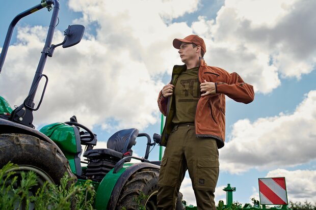 101480091 Harkila scandinavian trousers dark olive willow green