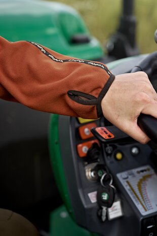 102500088 harkila kamko dark olive / arab spice